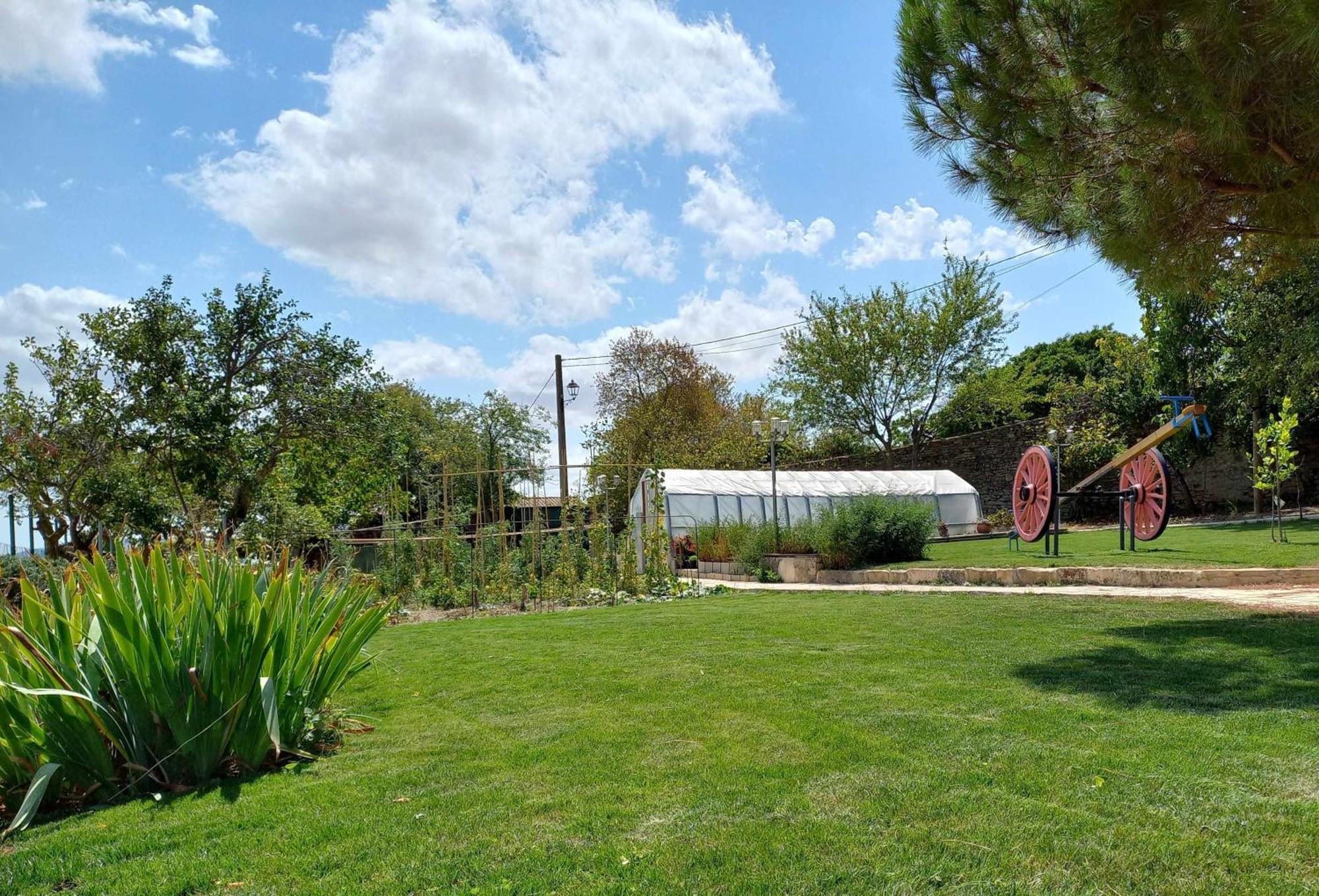 Casa Albaitar Con Piscina Y Sala De Juegos Azcona Luaran gambar