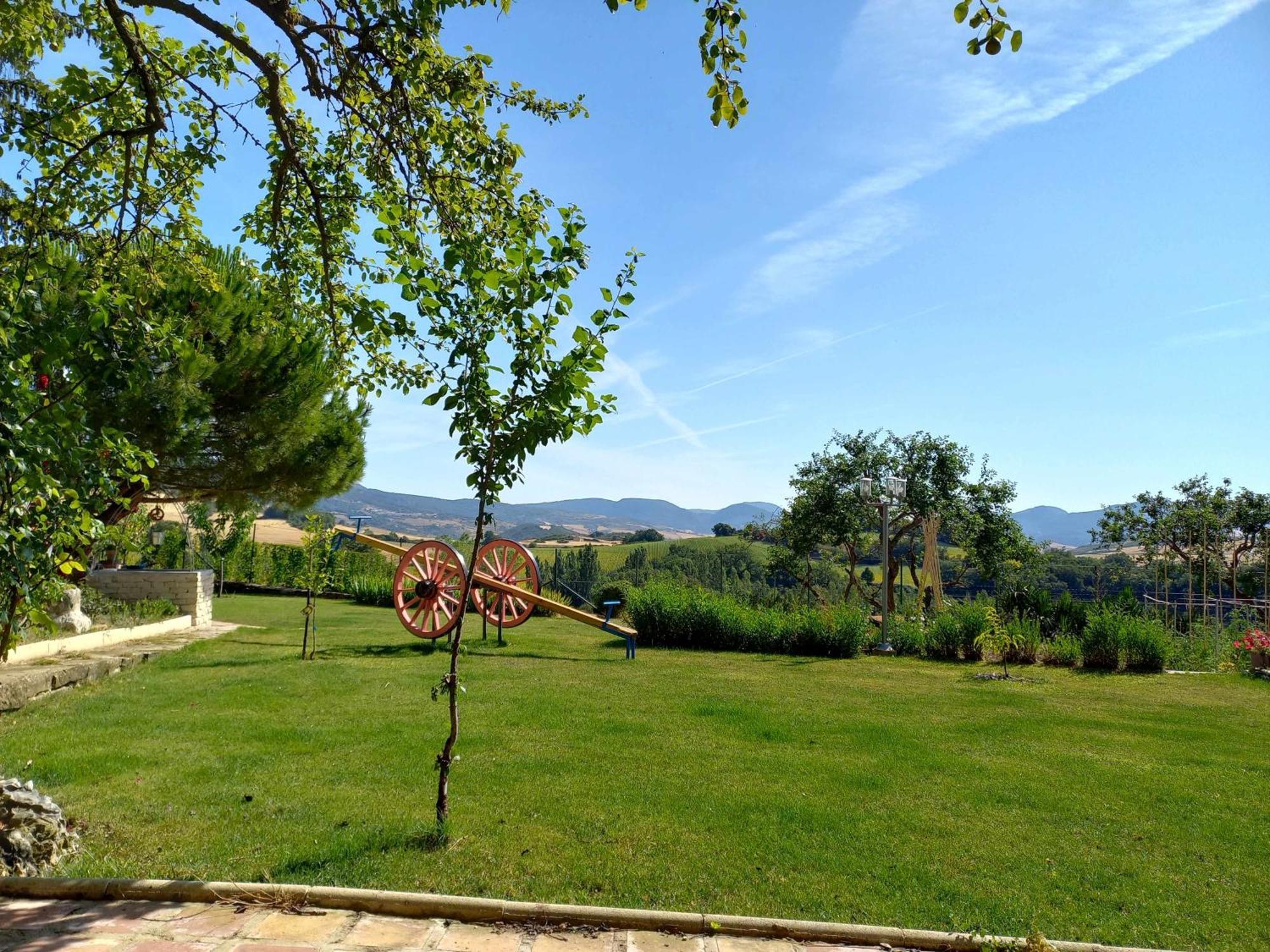Casa Albaitar Con Piscina Y Sala De Juegos Azcona Luaran gambar